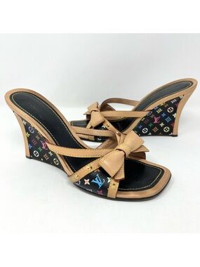 Vintage Louis Vuitton Takashi
Murakami Wedge Bow Monogram
Sandals 40